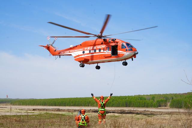 「奋斗者 正青春」18年坚守只为守护祖国北疆“绿色长城”01:52(用青春守卫边疆的句子)