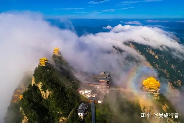 【攻略】老君山观云海攻略 再也不怕错过美景啦(老君山观海避暑节2020)