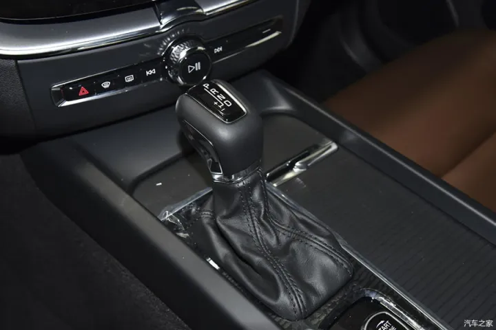 最高降幅达11万元 沃尔沃XC60落地价或不足32万,性价比超高!(沃尔沃xc60落地30万)