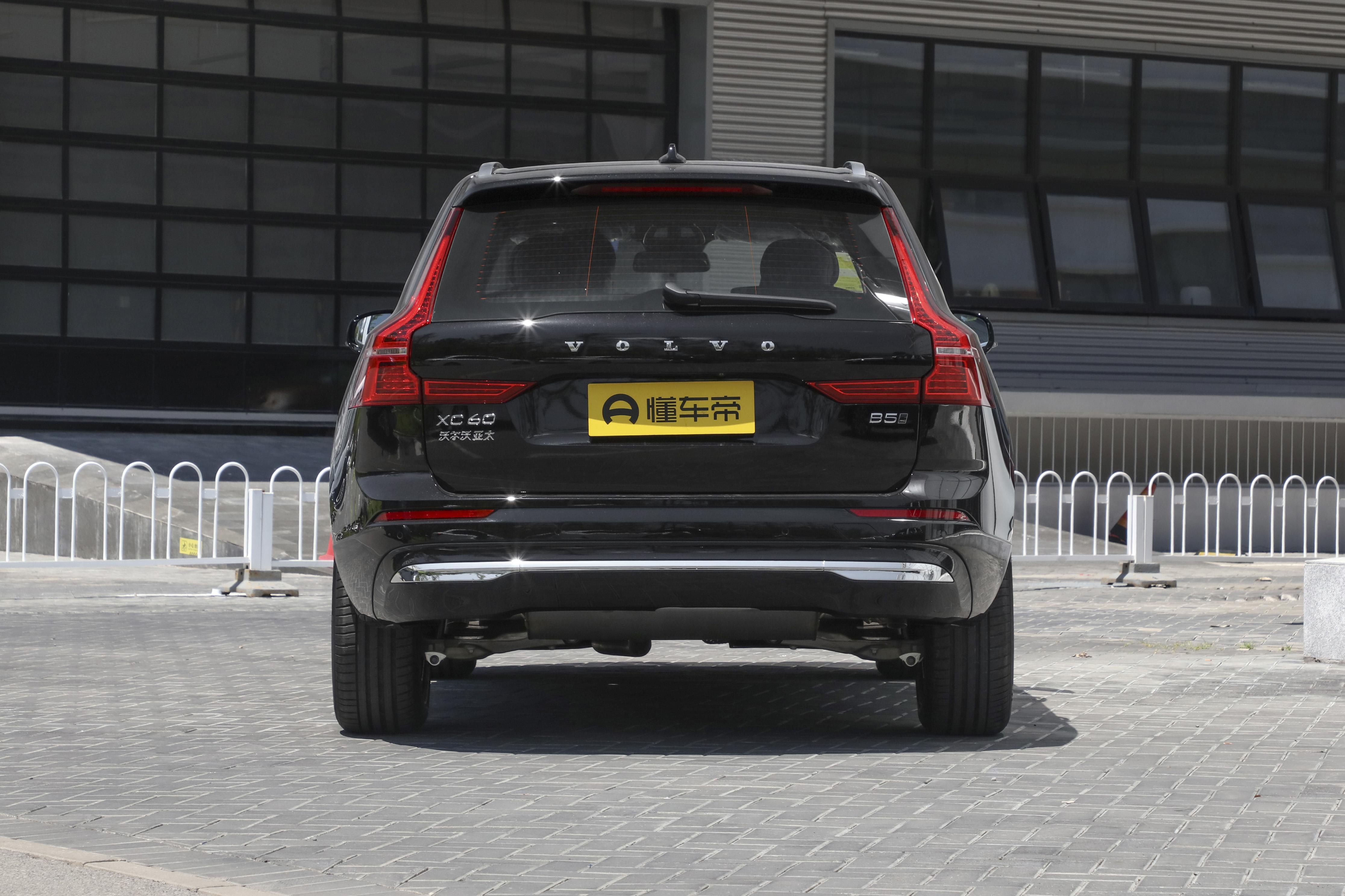 沃尔沃亲民了,XC60价格再降,配2.0T+8AT动力,奥迪Q5压力大了(沃尔沃xc60价格是多少)