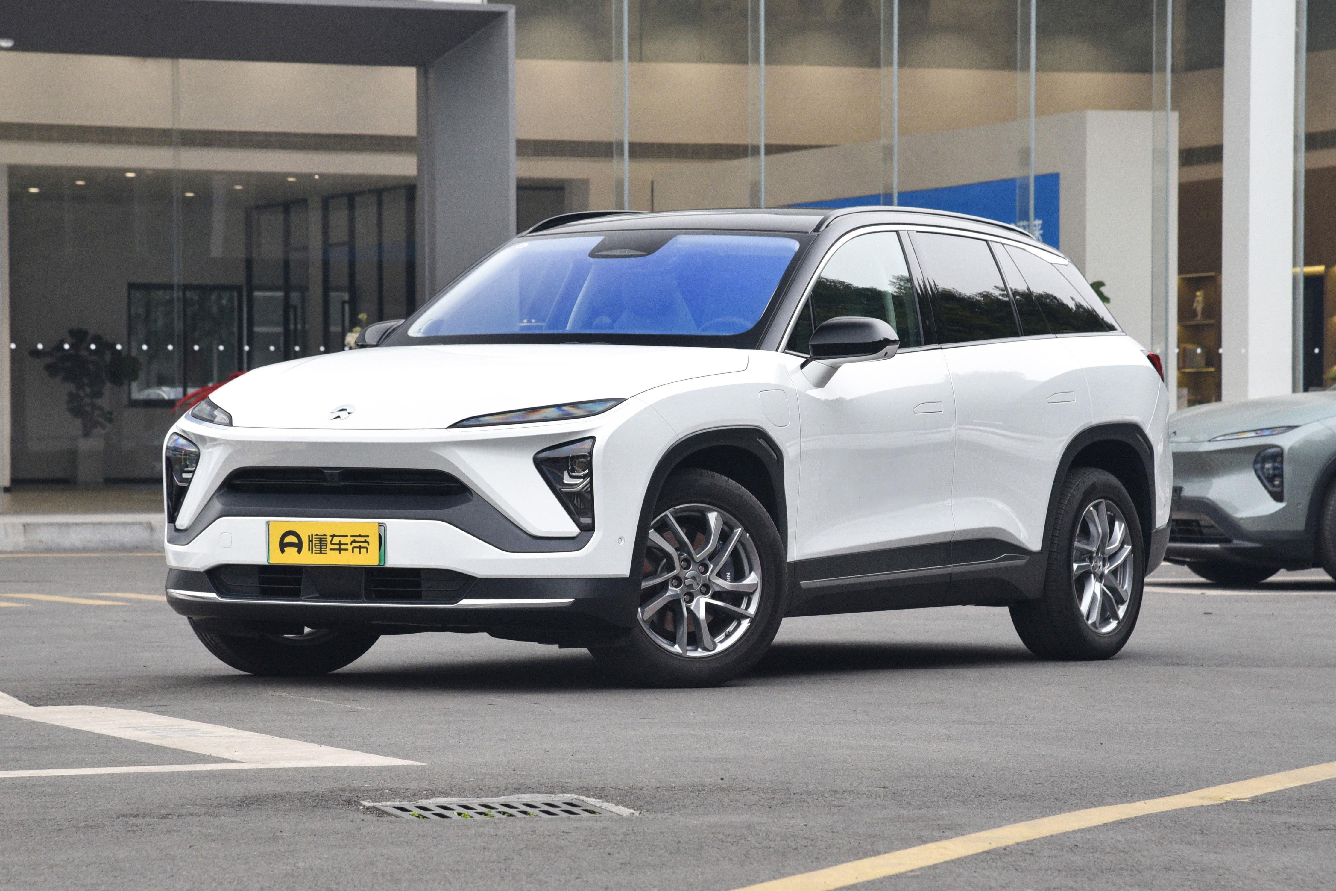 沃尔沃亲民了,XC60价格再降,配2.0T+8AT动力,奥迪Q5压力大了(沃尔沃xc60价格是多少)