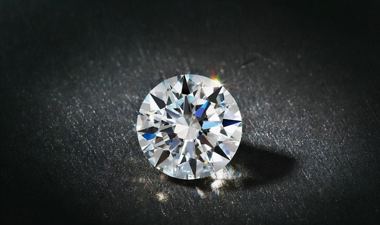 典当行可以收钻石吗?典当行回收钻石有什么要求?(典当行的钻石可以买吗)