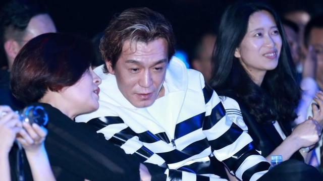 李咏病逝5年,哈文拒绝改嫁坚持赡养婆婆,直言:我永远是李家人