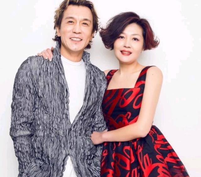 李咏病逝5年,哈文拒绝改嫁坚持赡养婆婆,直言:我永远是李家人