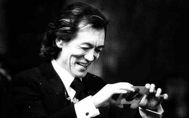 李咏病逝5年,哈文拒绝改嫁坚持赡养婆婆,直言:我永远是李家人