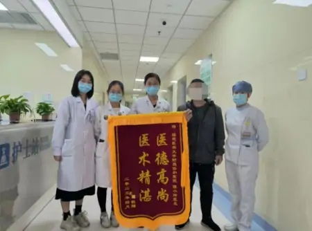 事发福州!男子一次性吃下40片药(一次性吃多少药能死)