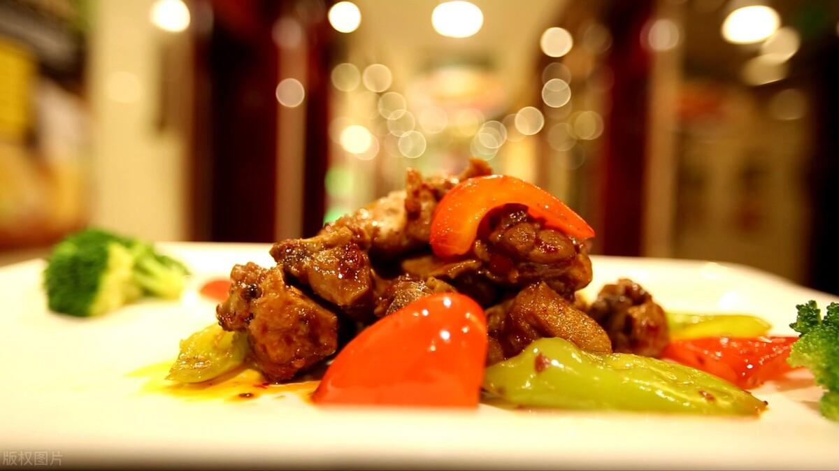 五星级酒店办婚礼有多豪?5万起步,做好预算让婚礼变得更加完美(五星级酒店办婚礼费用)