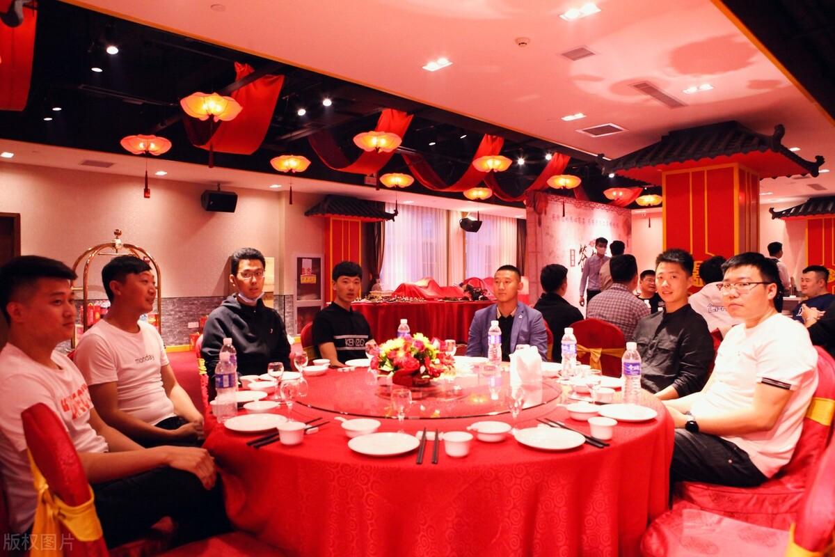 五星级酒店办婚礼有多豪?5万起步,做好预算让婚礼变得更加完美(五星级酒店办婚礼费用)