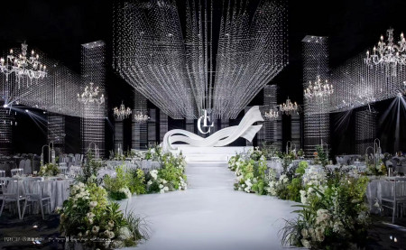 五一扎堆结婚:婚庆公司一天接七八场,五星级酒店低消20万一厅难求(婚庆公司价位表参考)