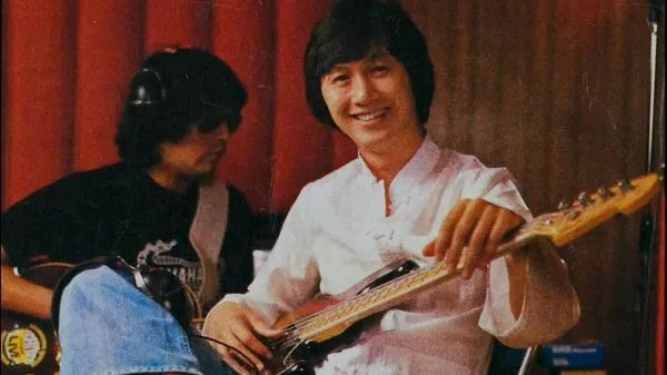 《孤勇者》很火,却难掩“歌神”的消亡