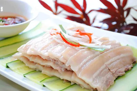 江西农村一位阿姨参加上海婚宴,菜上桌全是精品,网友:真精致(江西新娘出嫁视频)