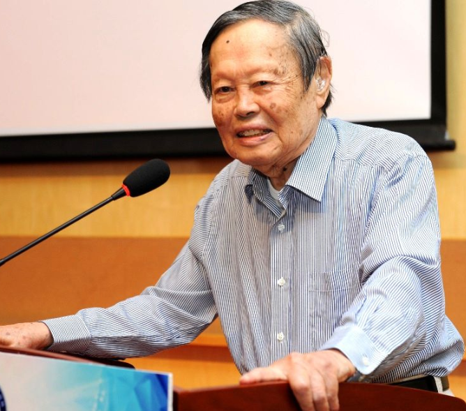 杨振宁和翁帆结婚16年后,翁帆终于不再隐瞒,含泪说出结婚原因(杨振宁和翁帆结婚日期)