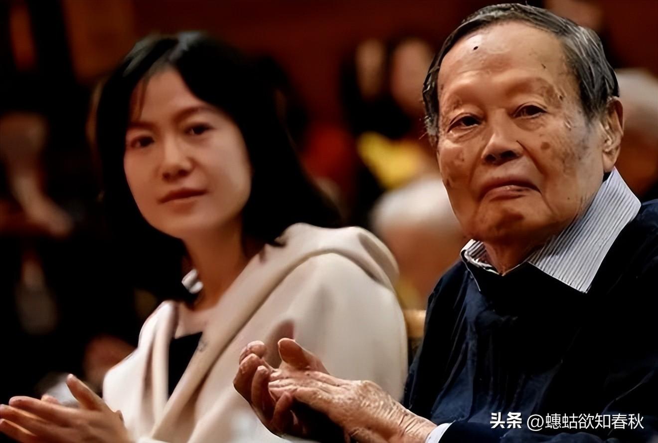 101岁的杨振宁,与嫁给他19年的翁帆,这对爷孙恋怎么样了?(杨振宁与翁帆结婚多少年)