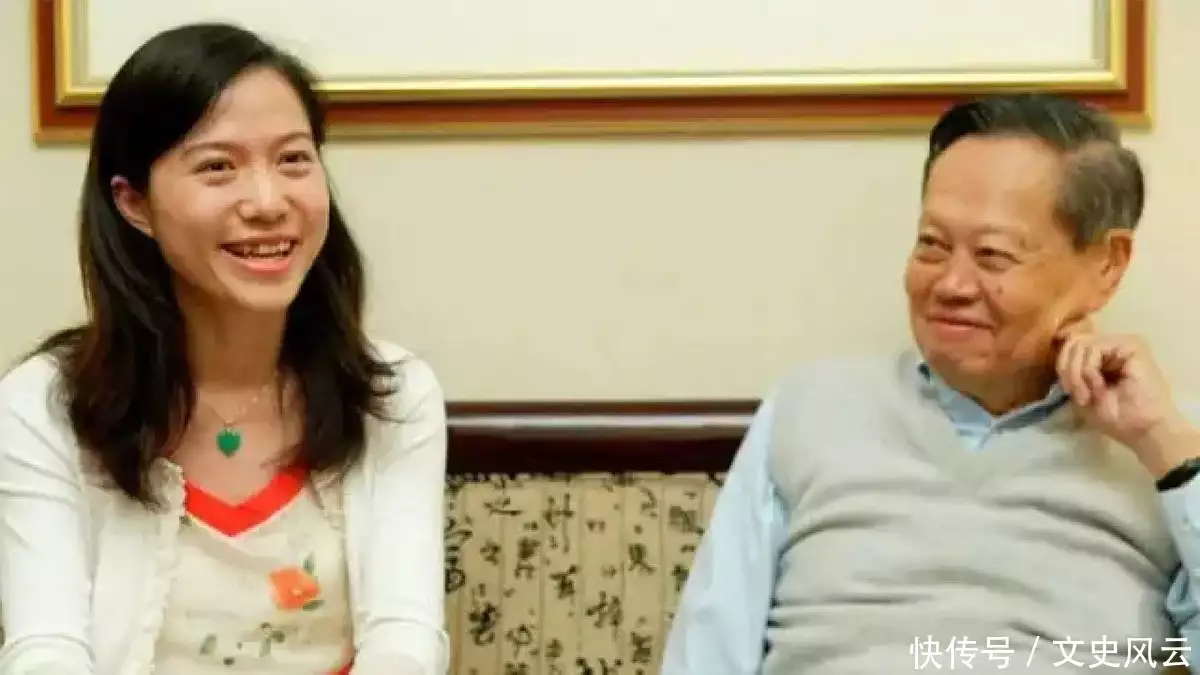 杨振宁妻子翁帆:我比老公小54岁,但我们是真心相爱央视主持人李瑞英,工作突接儿子坠楼消息,她含泪说出了22个字(杨振宁妻子翁帆怀孕了吗)