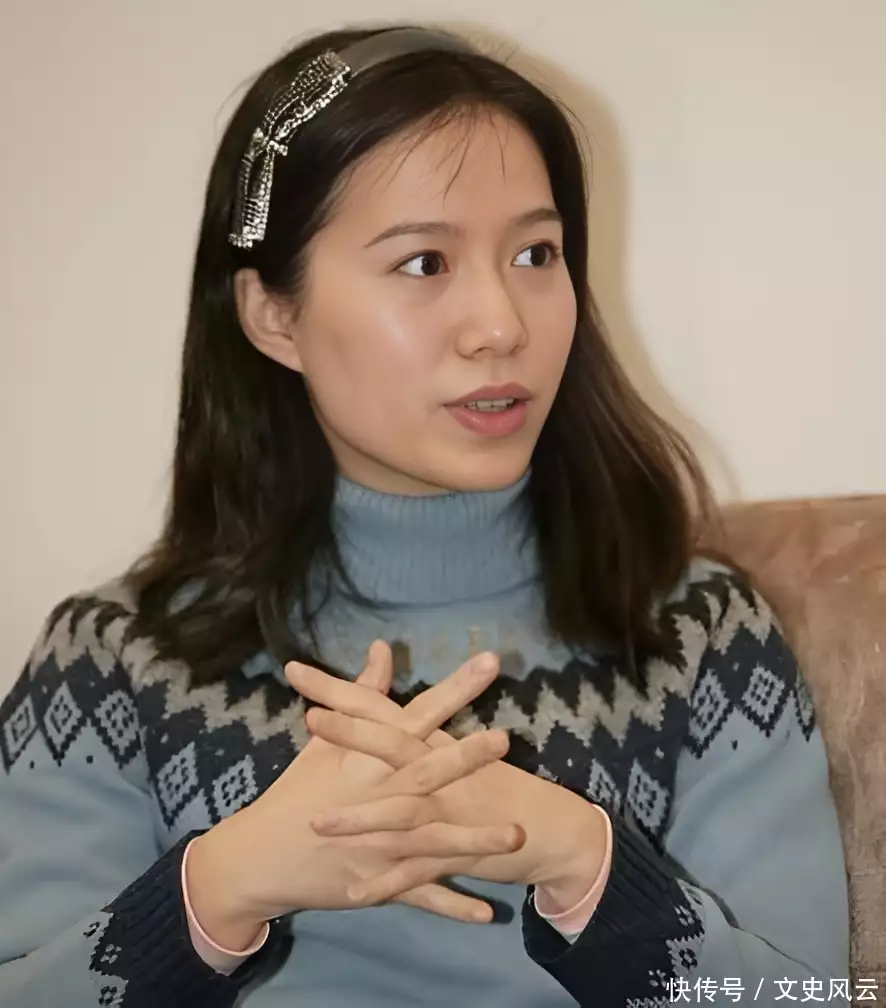 杨振宁妻子翁帆:我比老公小54岁,但我们是真心相爱央视主持人李瑞英,工作突接儿子坠楼消息,她含泪说出了22个字(杨振宁妻子翁帆怀孕了吗)