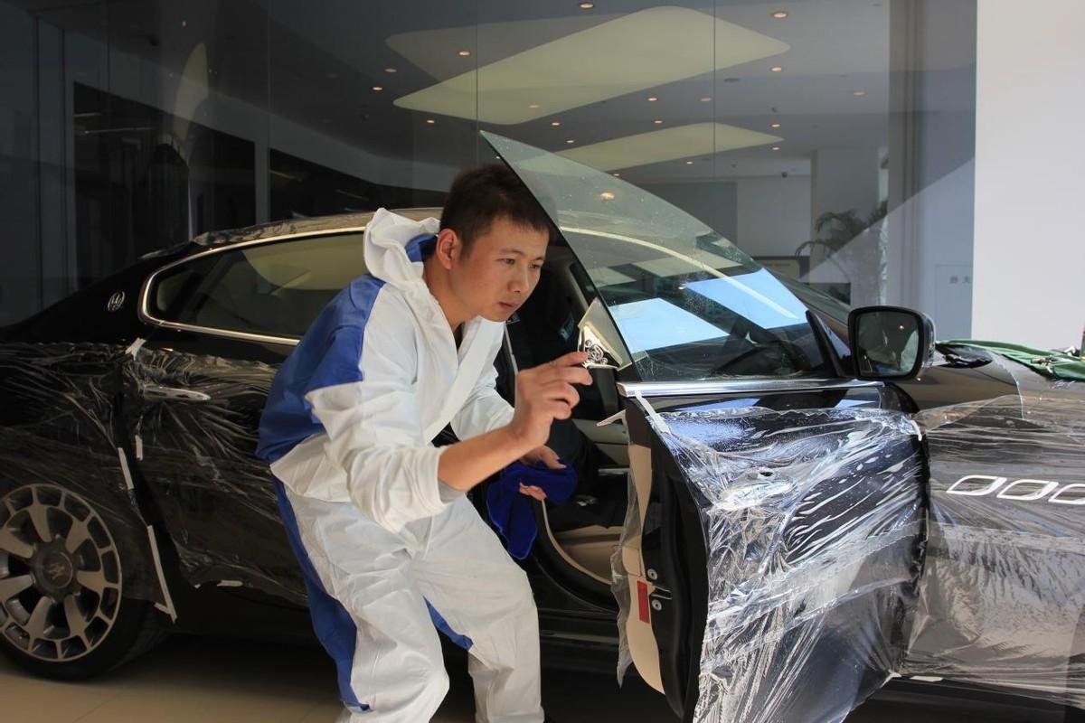 汽车窗膜的隔热和防晒,并不是同一回事(车窗隔热膜原理)