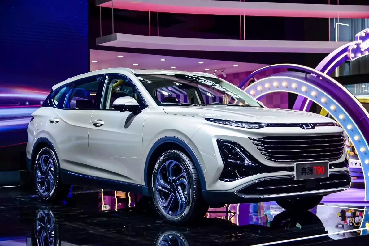 A+级SUV价值领跑者 一汽奔腾全新车型T90月内上市(一汽奔腾b70报价及图片)