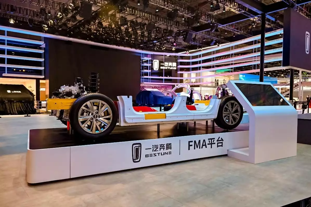 A+级SUV价值领跑者 一汽奔腾全新车型T90月内上市(一汽奔腾b70报价及图片)