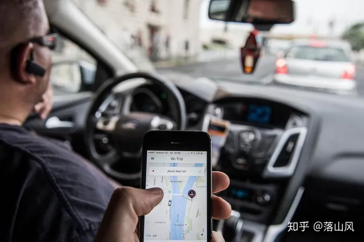 接了两单顺风车遇到几个有意思乘客,后来把顺风车软件删了(接过顺风车的单影响保险吗)