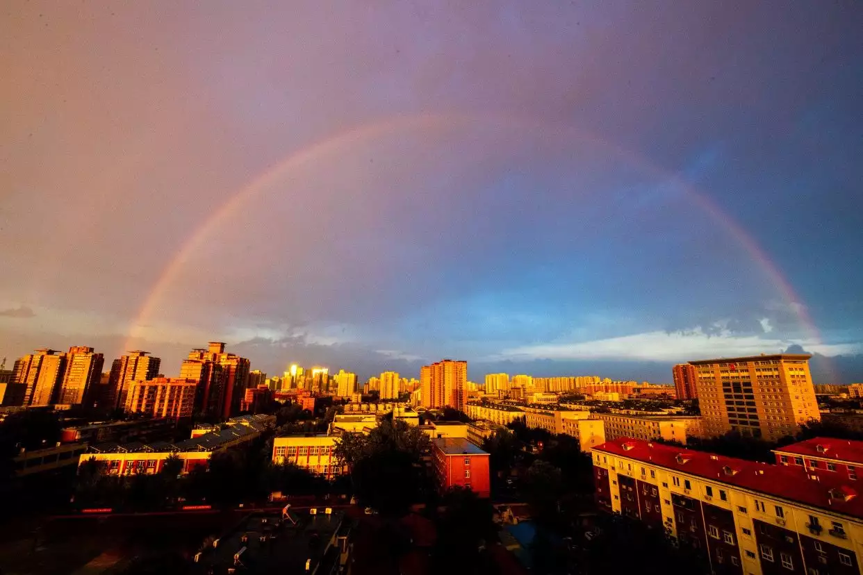 乳状云+双彩虹+晚霞!今天京城天空奇观美景轮番登场