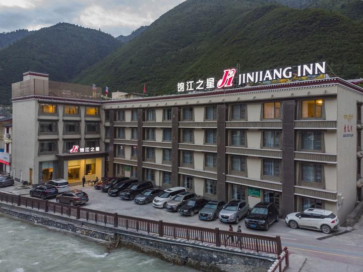 求一个人旅行九寨沟攻略?要准备多少钱?带什么物品?时间怎么掌控?途中需要注意哪些事项?越完善详细越好?(九寨沟一日旅游攻略自助游)