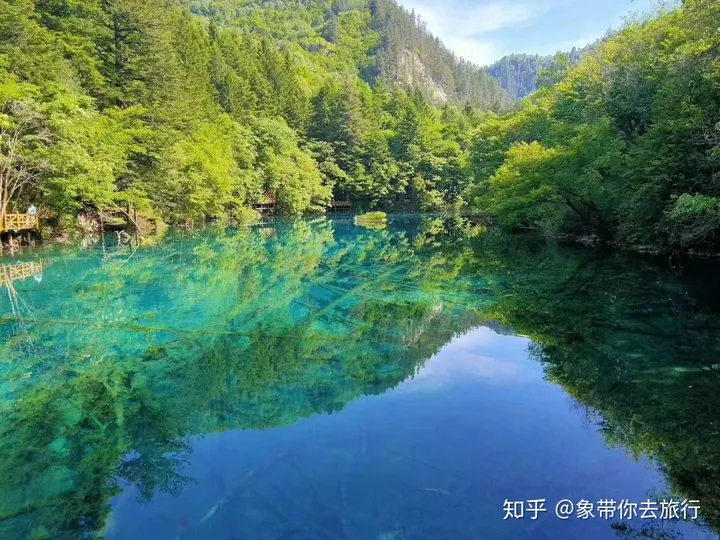 九寨沟自由行需要多少预算?(九寨沟需要玩几个小时时间)