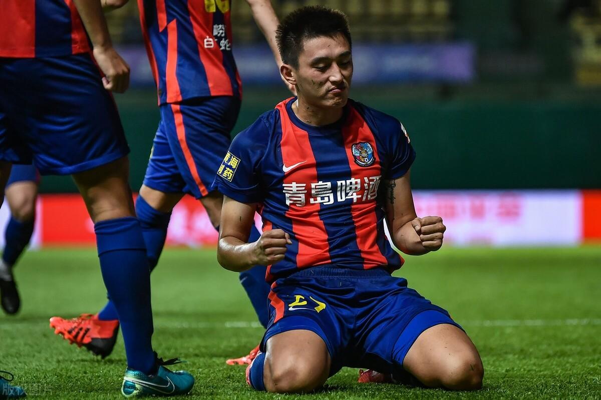 曝李霄鹏还未辞职!青岛队向中国足协解释退出联赛两大理由(李霄鹏足球)
