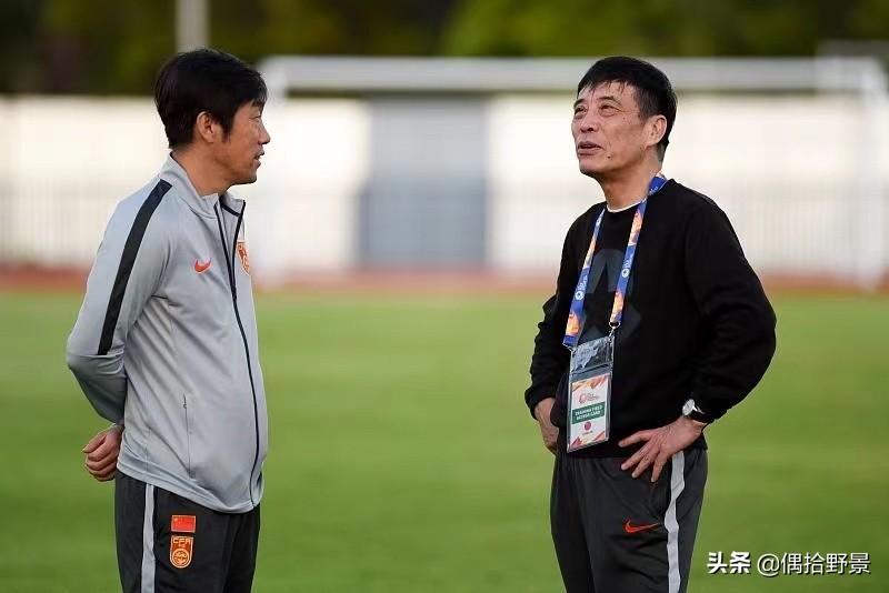 李霄鹏下课已成定局 中国男足主帅竞选再次陷入“土洋之争”的怪圈(李霄鹏足球之夜)