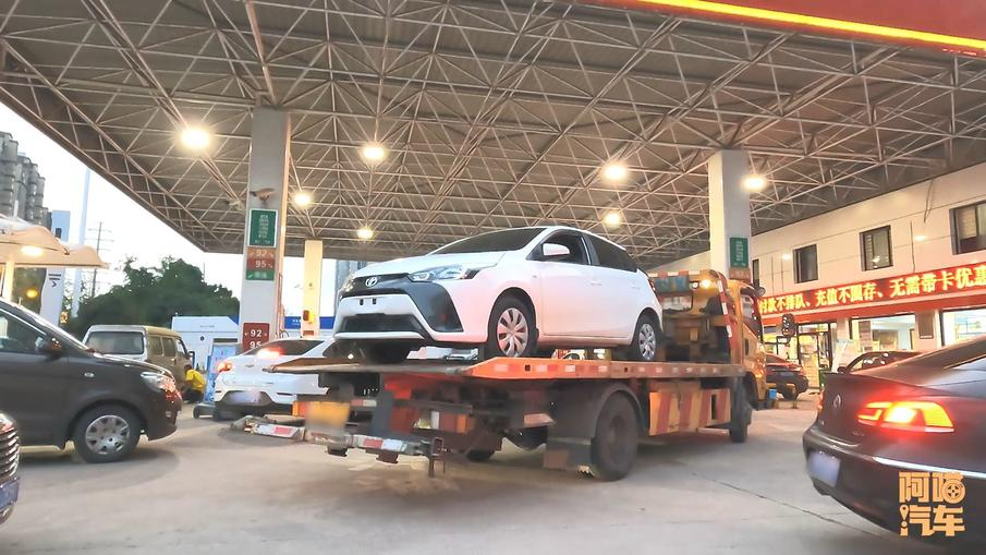 买车险价格是越低越好吗?给你说清楚,别被保险公司的套路坑了(车险越买越便宜,还是贵呢为什么)