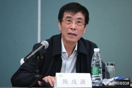 尴尬!国足主帅李霄鹏形同下课,足协不给说法,未来一年都赋闲(李霄鹏国足主教练成绩如何)