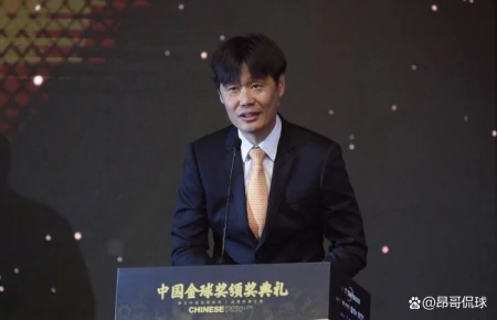 尴尬!国足主帅李霄鹏形同下课,足协不给说法,未来一年都赋闲(李霄鹏国足主教练成绩如何)