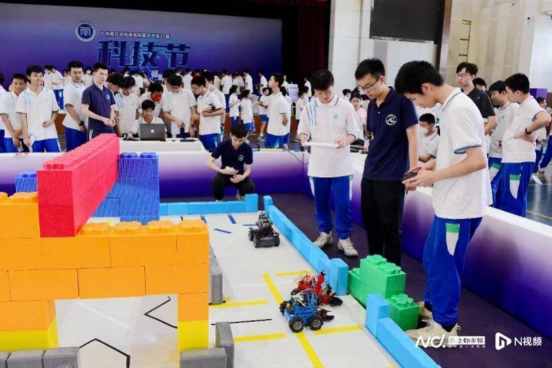 航模表演、无人驾驶泊车……这个科技节嘉年华有料又有趣!