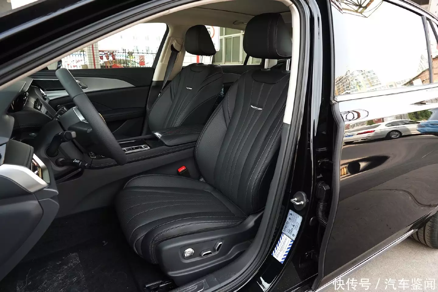 2.0T动力优秀 HEV加速快还省油 全新红旗H5您该这么选