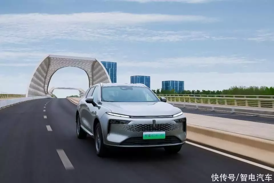 新摩卡DHT-PHEV上市,大五座SUV除了大,还应该有什么?