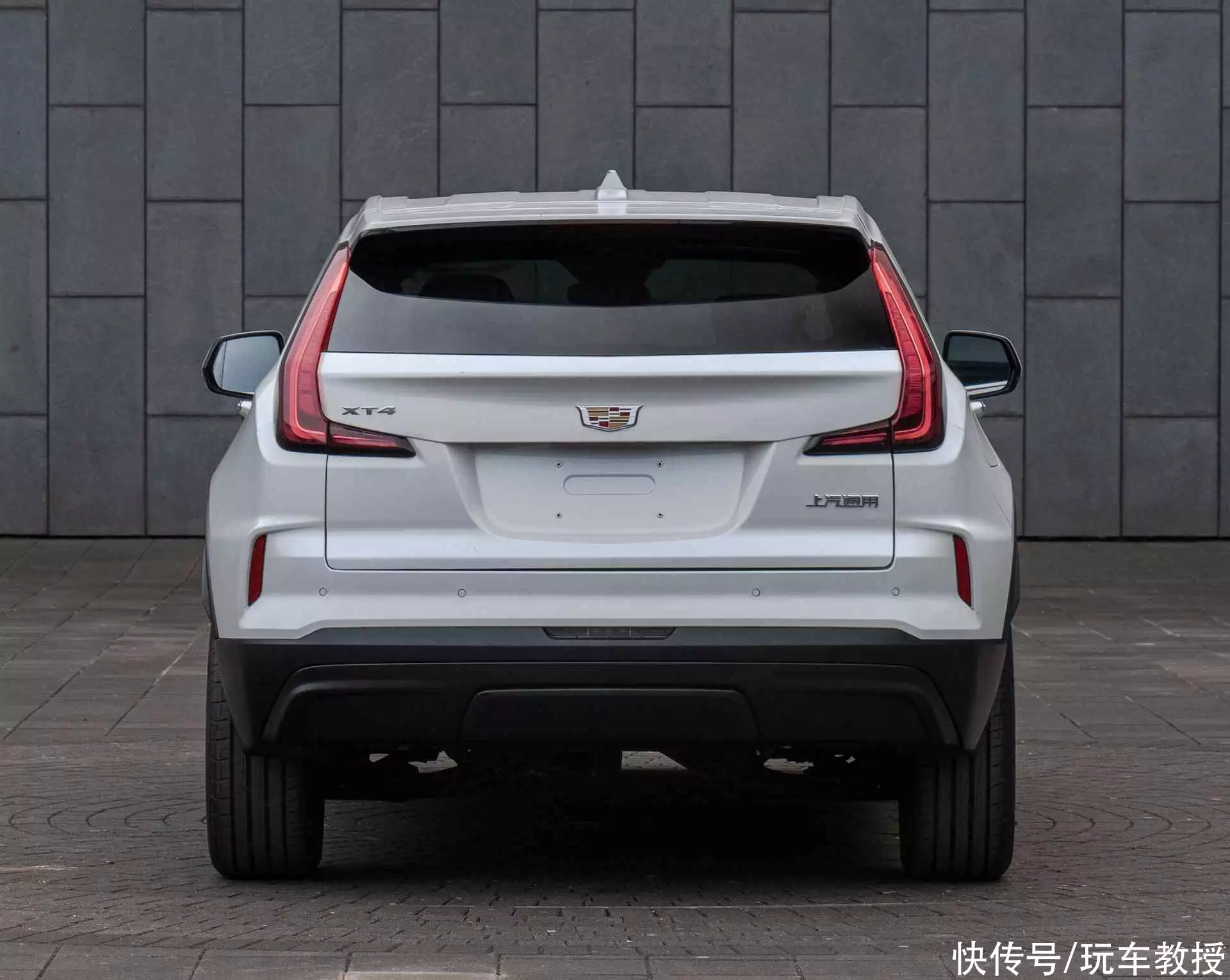 22.97万起买豪车!这SUV新款上市 全系配33英寸大屏?广东四大车模,颜值和身材的天花板,应该没有人会反对吧