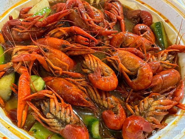 杭州有人花99元点了5斤小龙虾外卖,净重竟然只有……快来称称你点的小龙虾分量达标吗