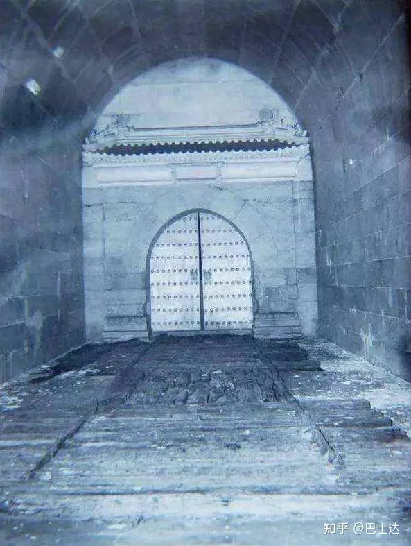 带你探秘皇帝的陵墓真的那么诡异?——明十三陵之定陵-明十三陵定陵门票多少钱