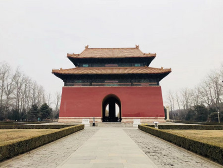 明定陵出土百子衣,上面有个古老游戏,因三个原因游戏已经消失了-百子百福的寓意