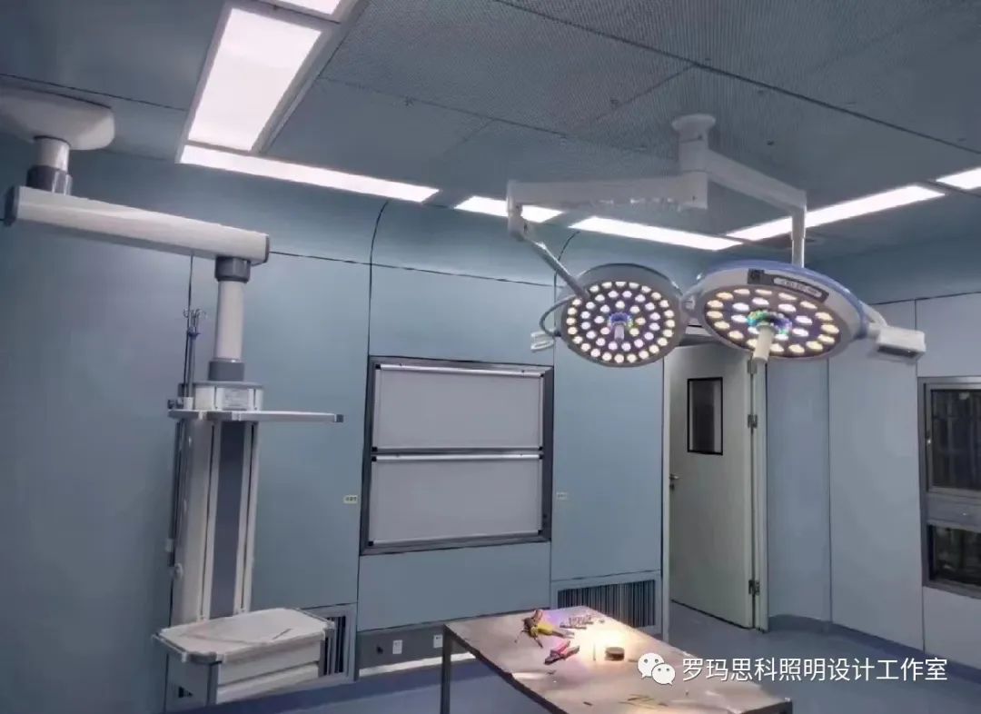 【知识搬运工】手术无影灯应该怎么选择?-手术无影灯的使用流程