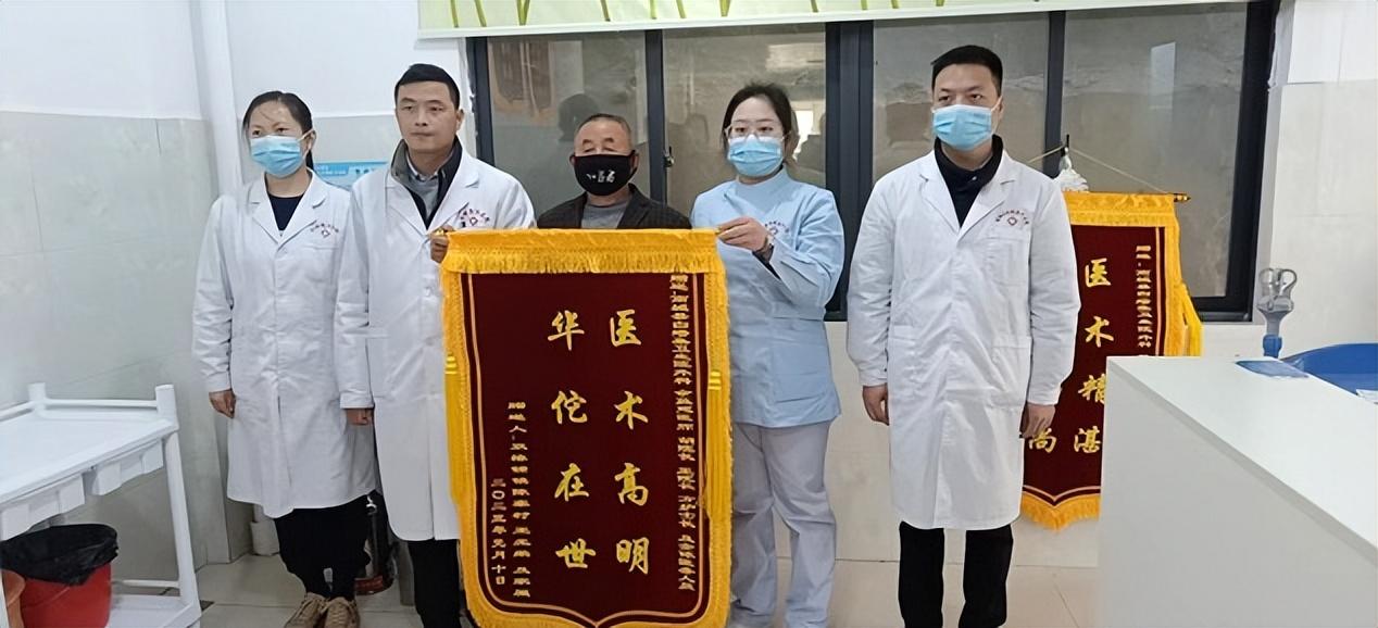 平凡的坚守,患者的靠山-平凡的守护者作文400字