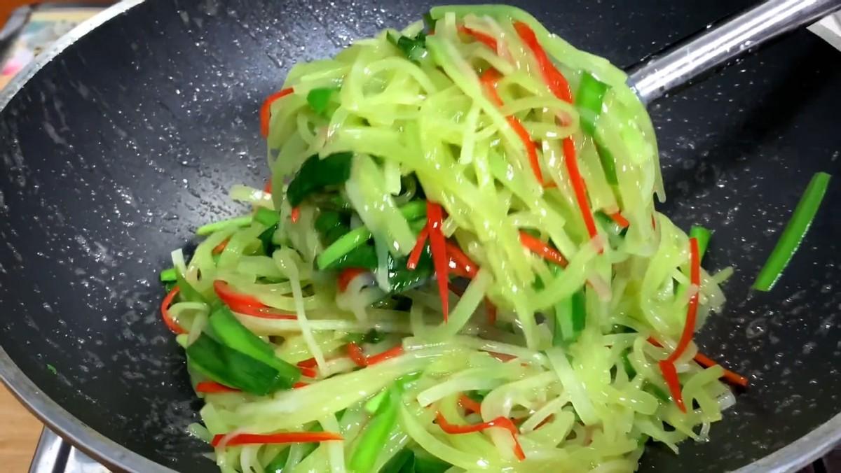 “五一放假已公布”连休5天,2个好消息,1个坏消息,早做准备-五一连休5天为什么不发工资