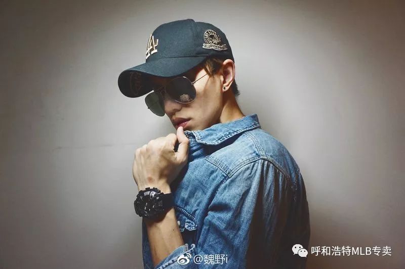 戴帽子是一种时尚&MLB-mlb帽子戴起来两边鼓起来的