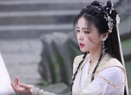 《长月烬明》即将收官,澹台烬化魔失败,魔神设定如何自圆其说(长月无烬小说简介)