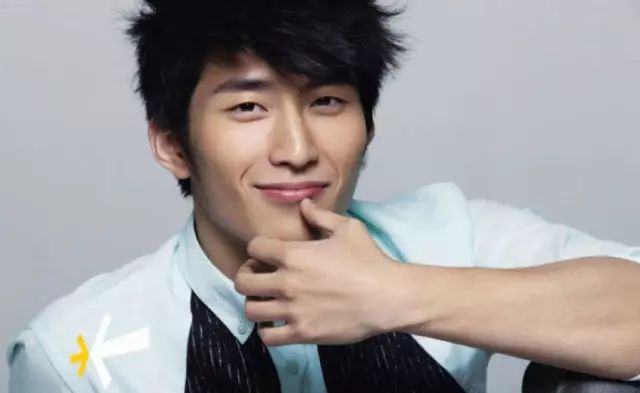 《楚乔传》窦骁:从张艺谋电影到首演古装剧,生活中却独爱这样的女子!-窦骁剧照 楚乔传