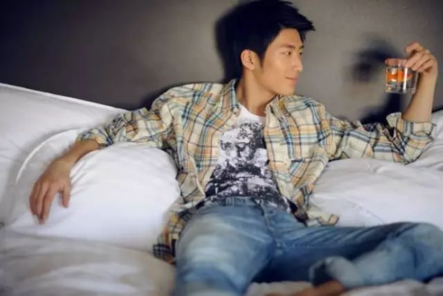 《楚乔传》窦骁:从张艺谋电影到首演古装剧,生活中却独爱这样的女子!-窦骁剧照 楚乔传