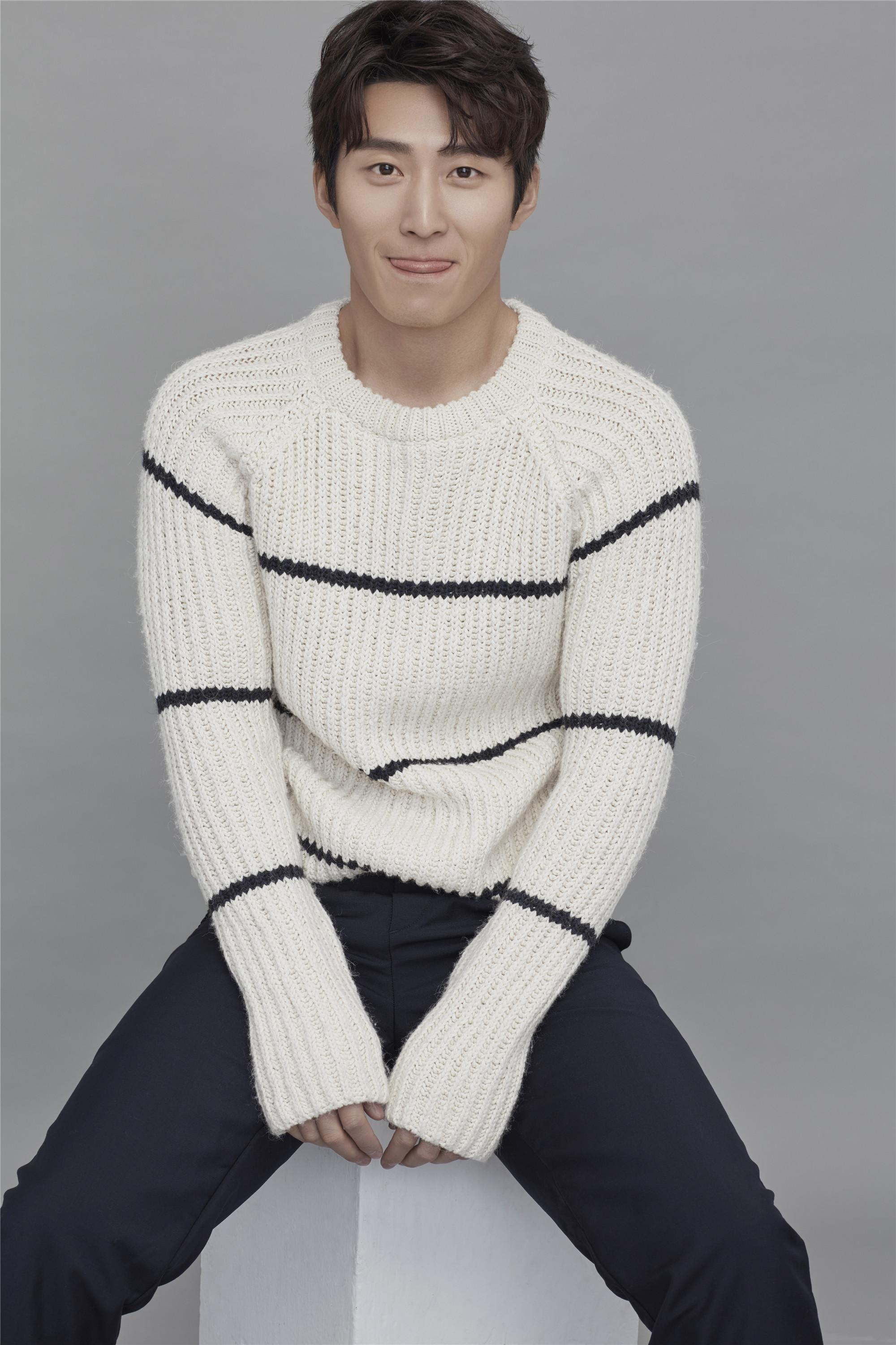 身家400亿,与吴克群相恋4年的何超莲,为什么转身嫁给了窦骁?-窦骁个人资产多少亿