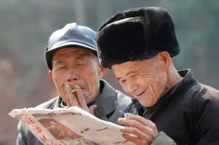 2023年养老金调整公布,涨幅3.8%出乎意料!将迎来3个重要变化-2030年农村养老金能领多少