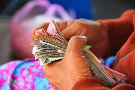 2023年养老金调整公布,涨幅3.8%出乎意料!将迎来3个重要变化-2030年农村养老金能领多少