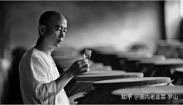 白酒执行标准代码大全,让你一眼辨别酒精勾兑酒和纯粮酿造酒-白酒执行标准代码对照表