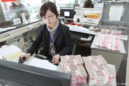 银行存款暴增!年末“揽储大战”消失,原因揭秘(存款揽存)